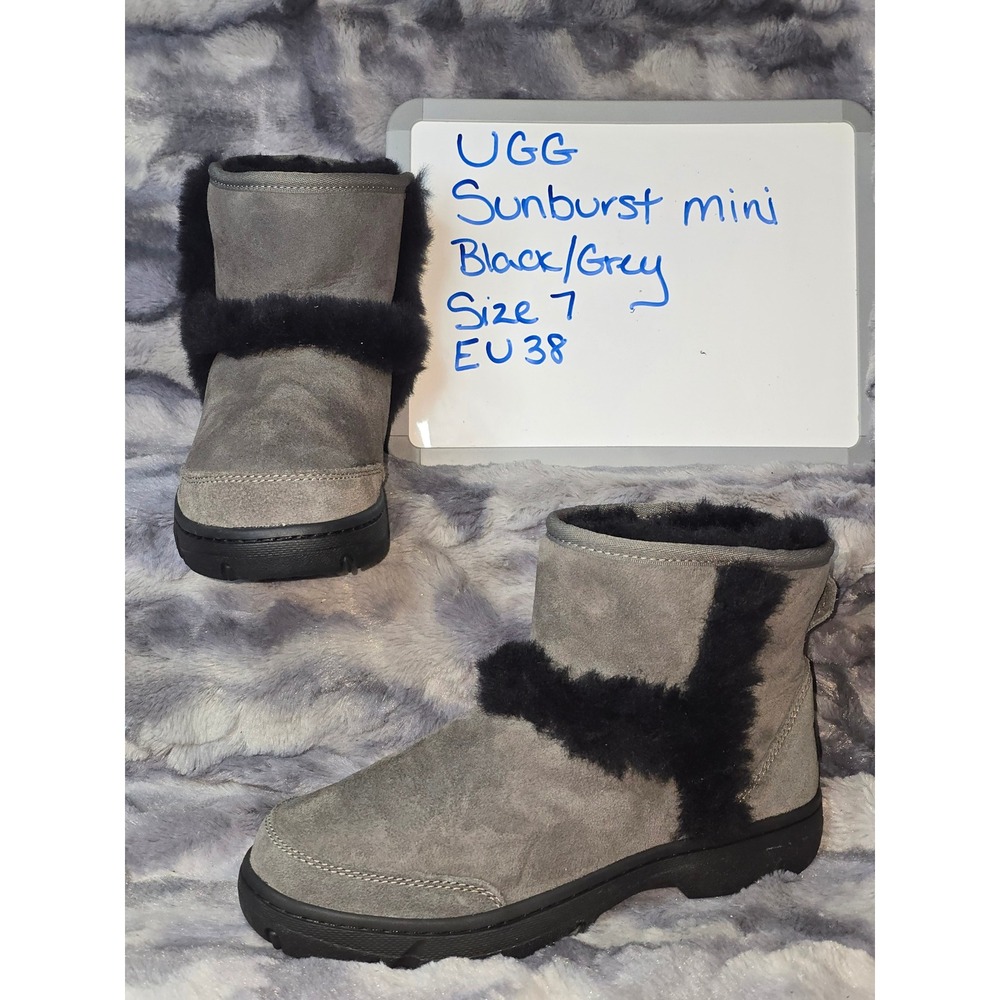 NEW UGG Sunburst Mini Boots‎ Black Grey Suede Sheepskin Lined Size 7 EU 38